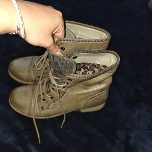 Women's combat ankle booties